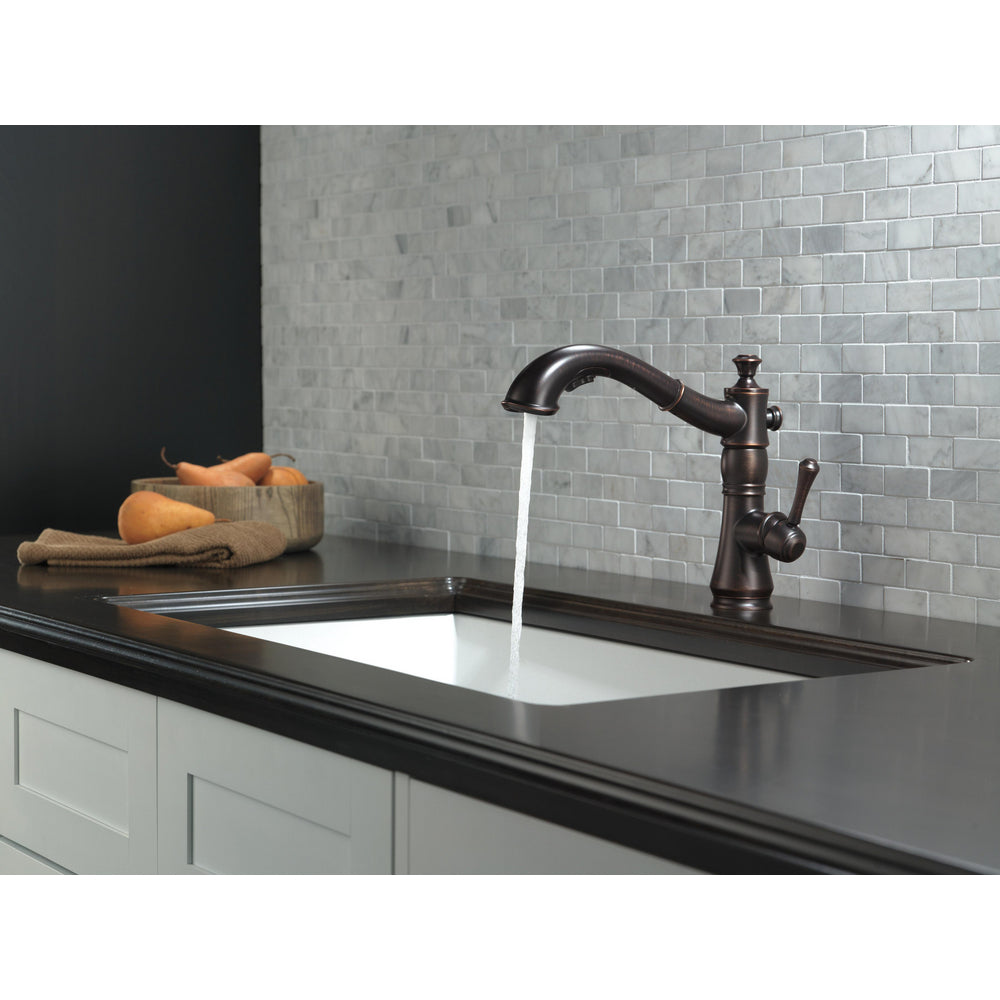 Delta CASSIDY Single Handle Pull-Out Kitchen Faucet- Venetian Bronze