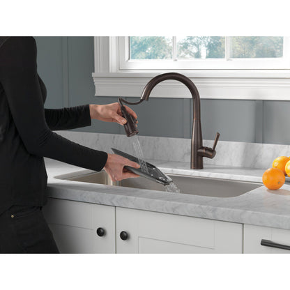 Delta ESSA Single Handle Pull-Down Kitchen Faucet- Venetian Bronze